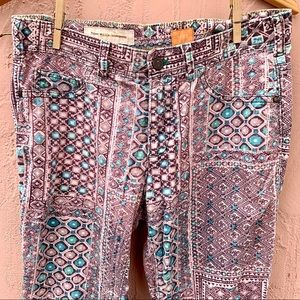 Pilcro and the Letterpress Anthropologie Serif Fit